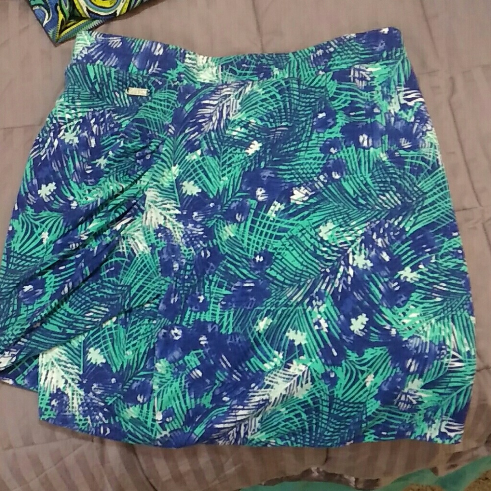 Tropical guess mini skirt